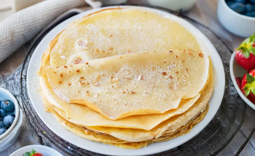 Pfannkuchen gelingsicher backen - Grundrezept und Tipps