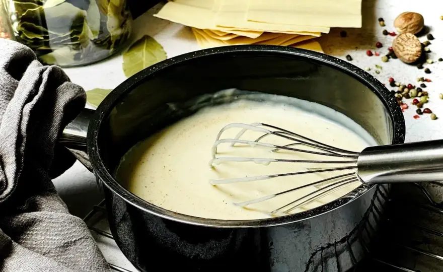 Bechamelsauce selber machen - cremig, glatt und ohne Klümpchen