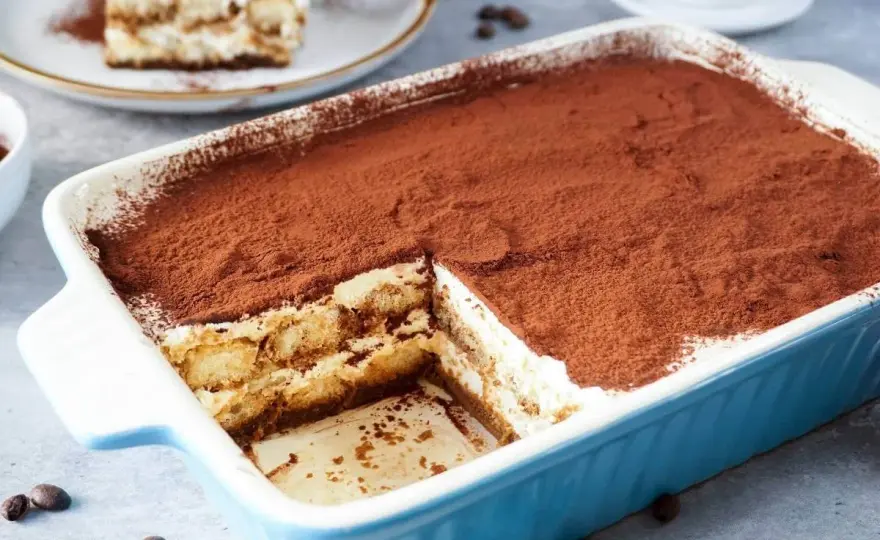 Tiramisu mit Sahne und Mascarpone ohne rohe Eier zubereiten