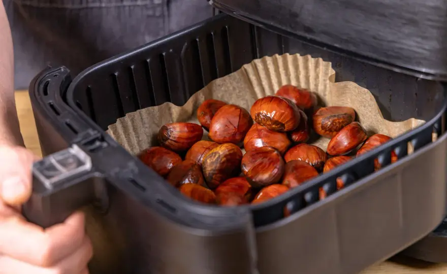 Maronen im Airfryer - so werden sie weich und leicht schälbar