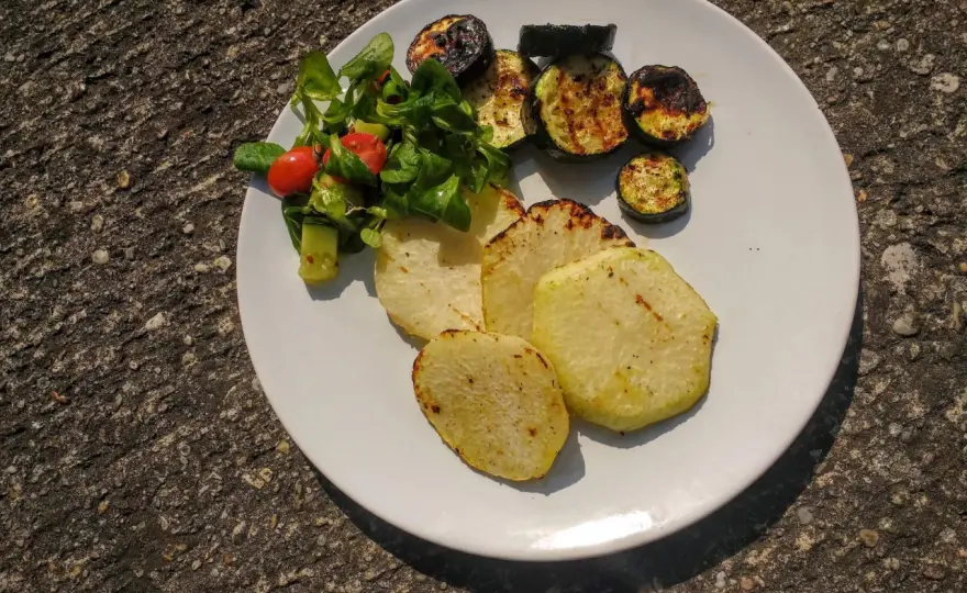 Kohlrabi grillen? So wird er zart und aromatisch