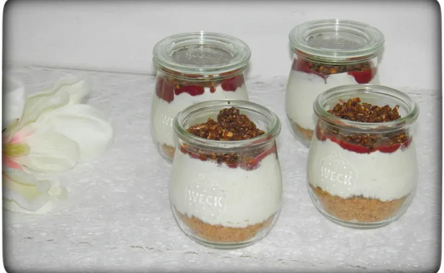 Nachtisch im Glas - 3 Rezepte für cremige Schichten