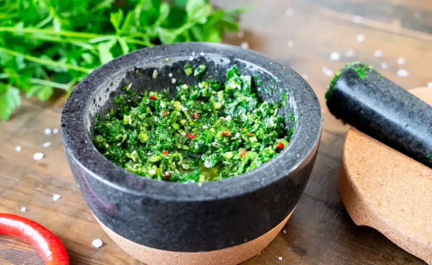 Chimichurri selber machen - Rezept, Varianten und Tipps