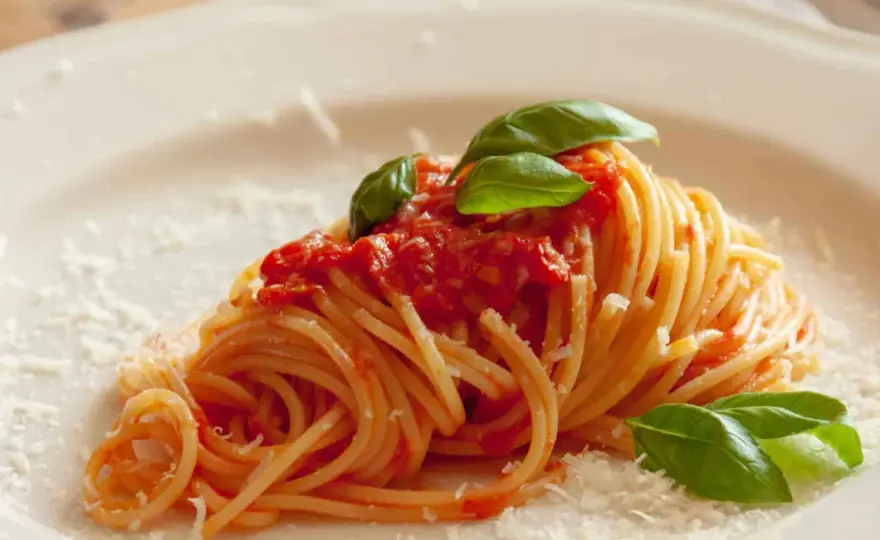 Tomatensauce für Pasta - so gelingt sie aromatisch