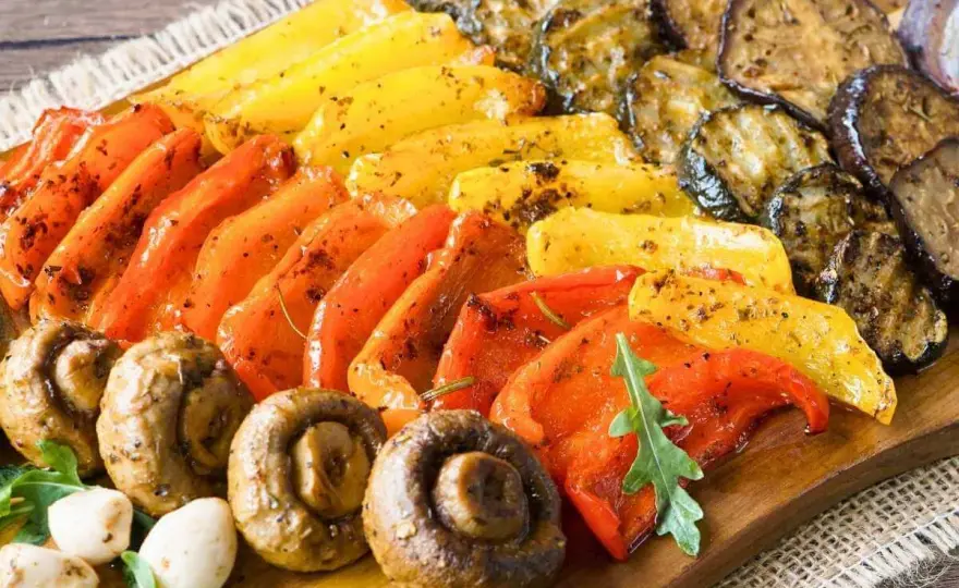 Antipasti selber machen mit Ofengemüse und guter Marinade