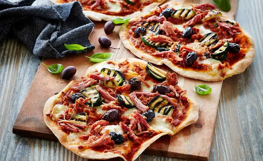 Pulled-Pork-Pizza knusprig backen - so gelingt sie