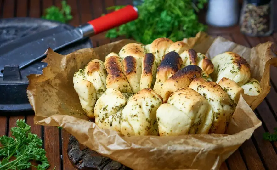 Dutch-Oven-Rezepte für Fleisch, Brot und Gemüse