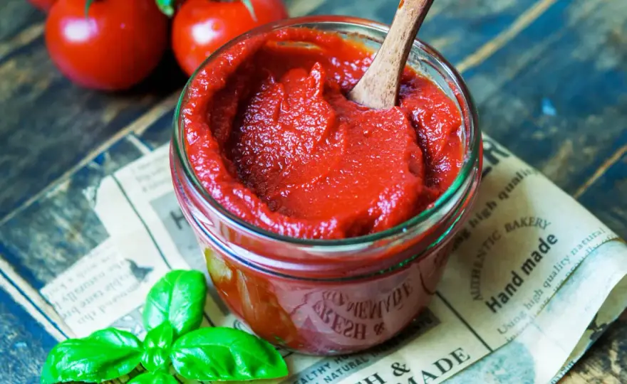 Ketchup aus Tomatenmark in 10 Minuten selber machen
